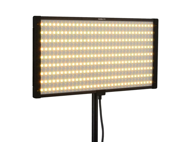 Nanlite PavoSlim 120C